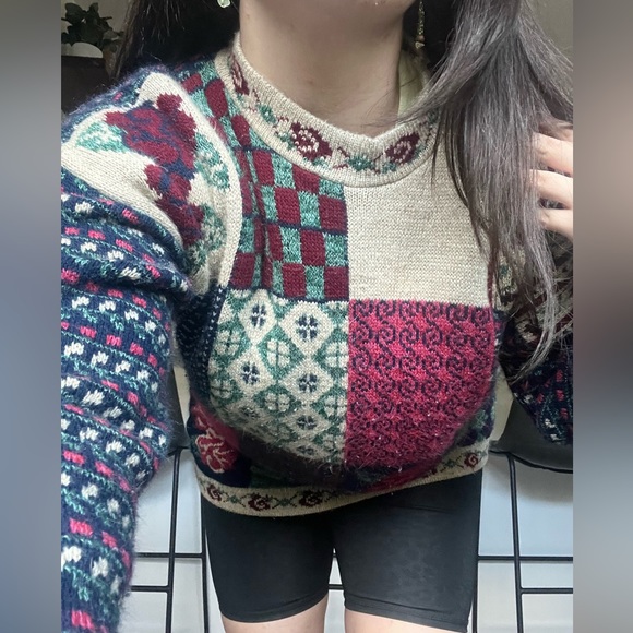 Oversized Long Wool Patterned Sweater (Reversible) - Picture 3 of 7